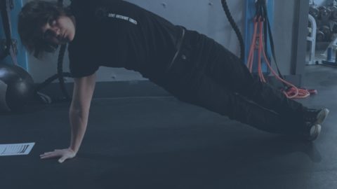 how to perform a side plank