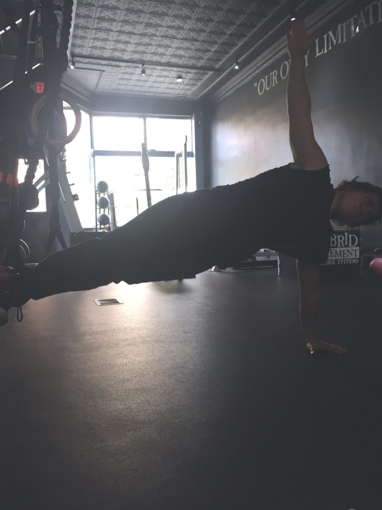 suspended side plank